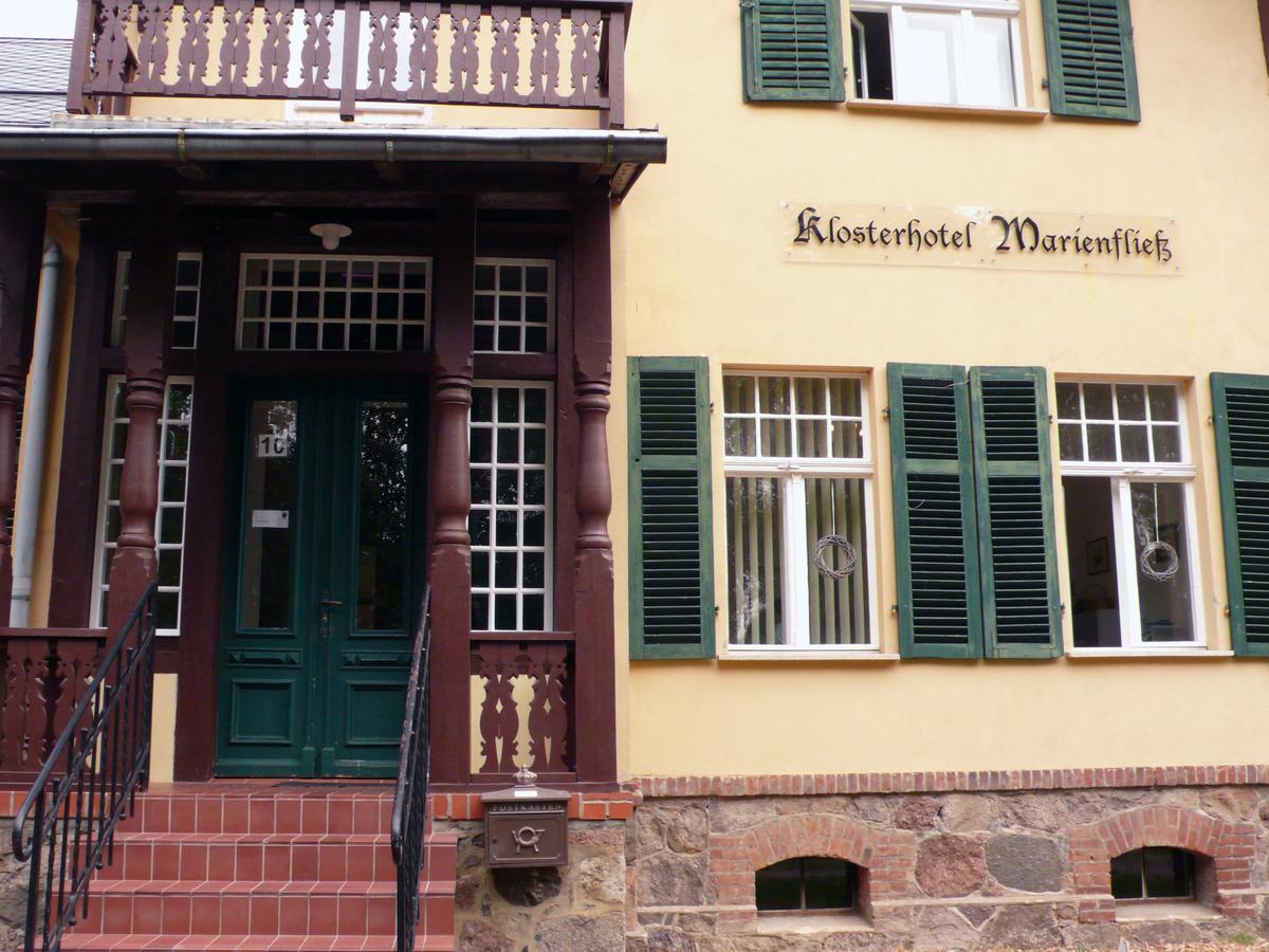 Klosterhotel Marienfliess Stepenitz Exterior foto